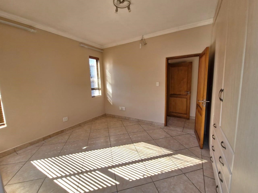 2 Bedroom Property for Sale in Xanadu Eco Park North West